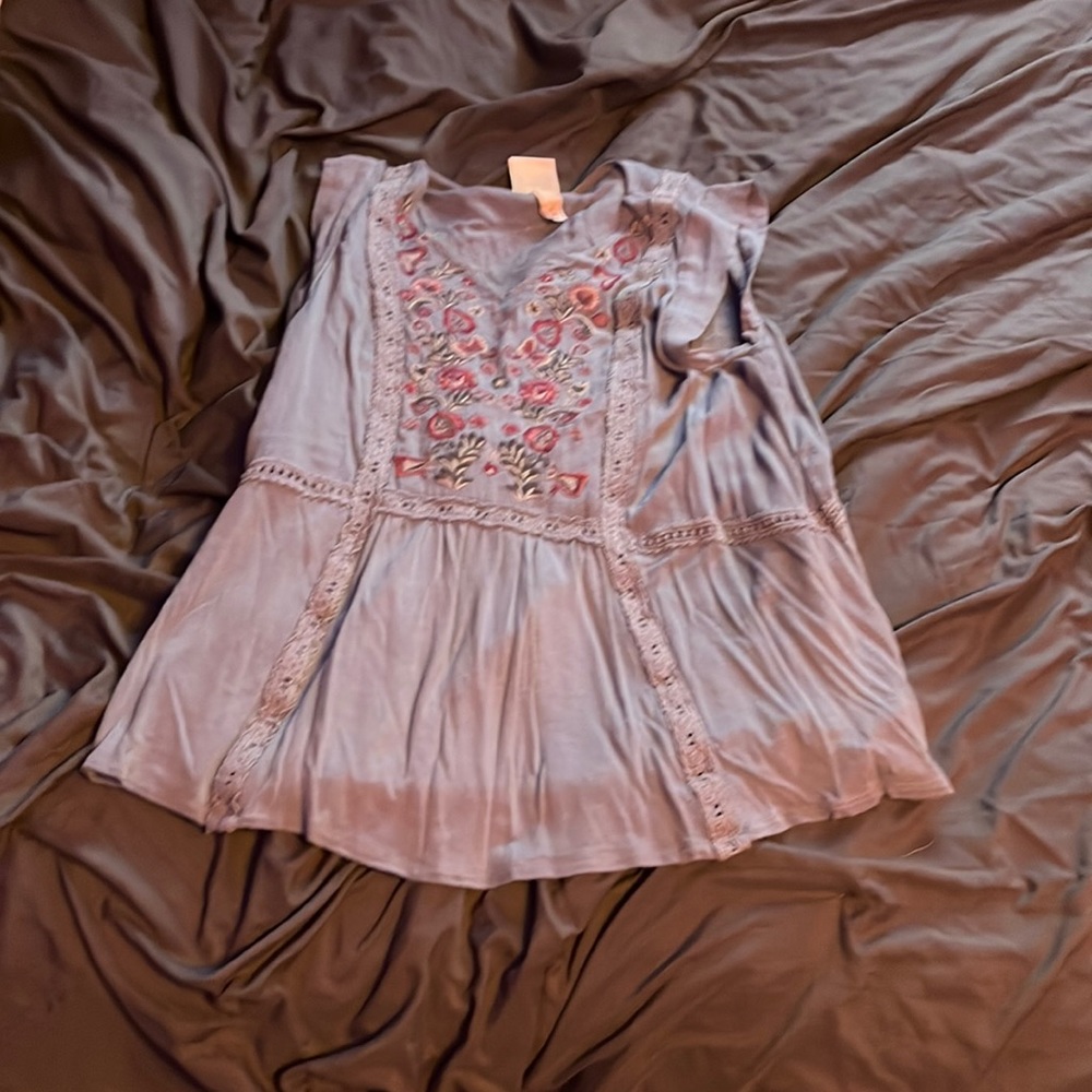 Knox Rose Blue Top with Embroidered Flowers